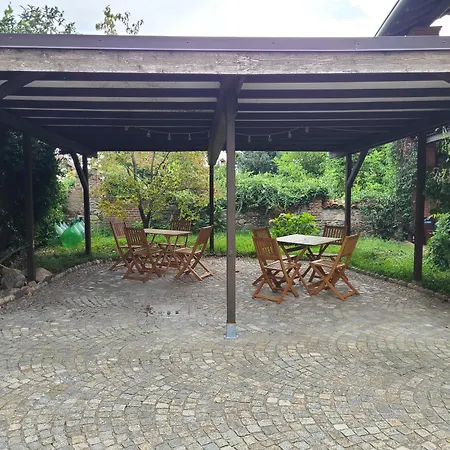 Robin's Nest Paruzzaro