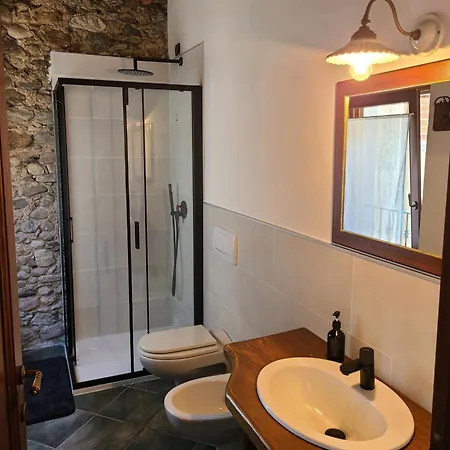 Robin's Nest Guest house *