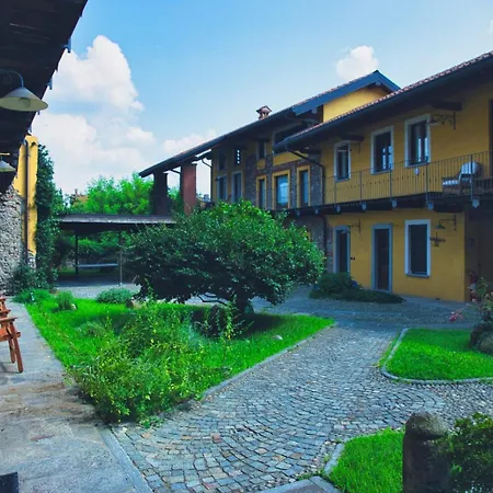 Guest house Robin's Nest Paruzzaro