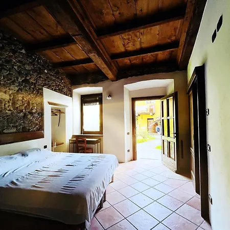 Robin's Nest Paruzzaro