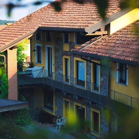 Robin's Nest Guest house *