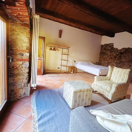 Penzion Robin's Nest Paruzzaro