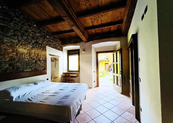 Robin's Nest Paruzzaro